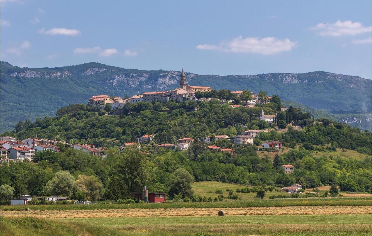 Nice Home In Buzet With Sauna Bagian luar foto